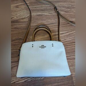 A coach  purse